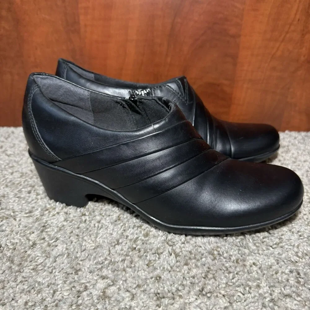 Clarks Genette Port Womens Black Leather Pumps Size 7M - Picture 2 of 9